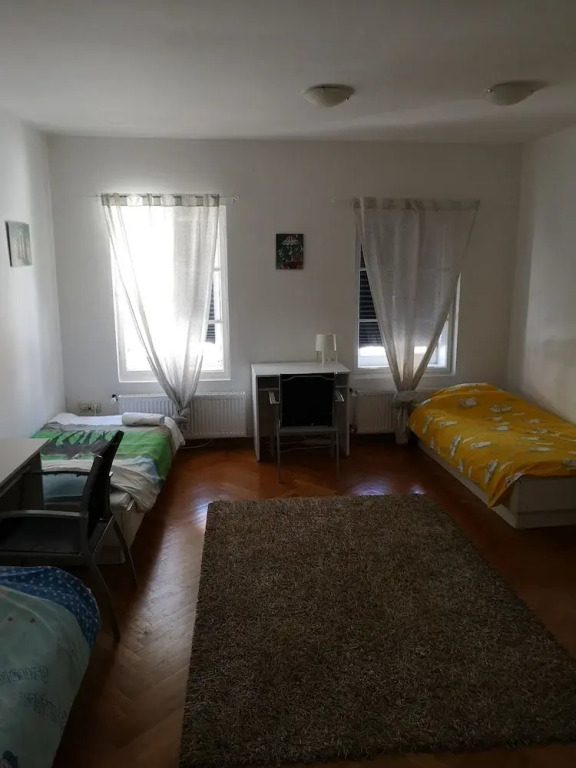 Rooms 4 Rivers