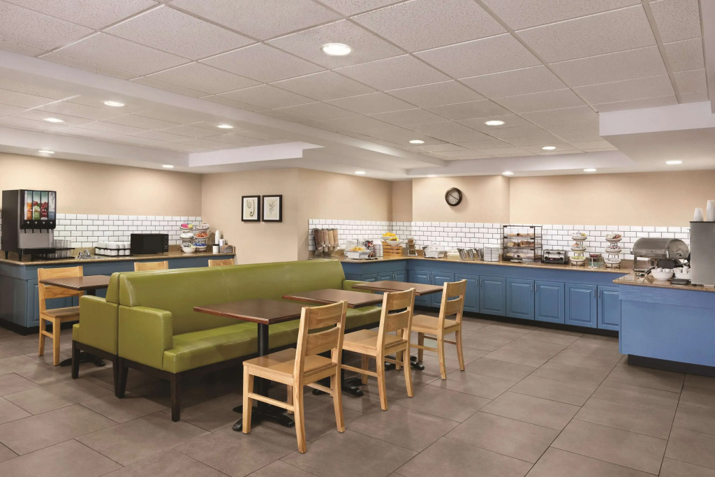 Country Inn & Suites by Radisson, Wytheville, VA