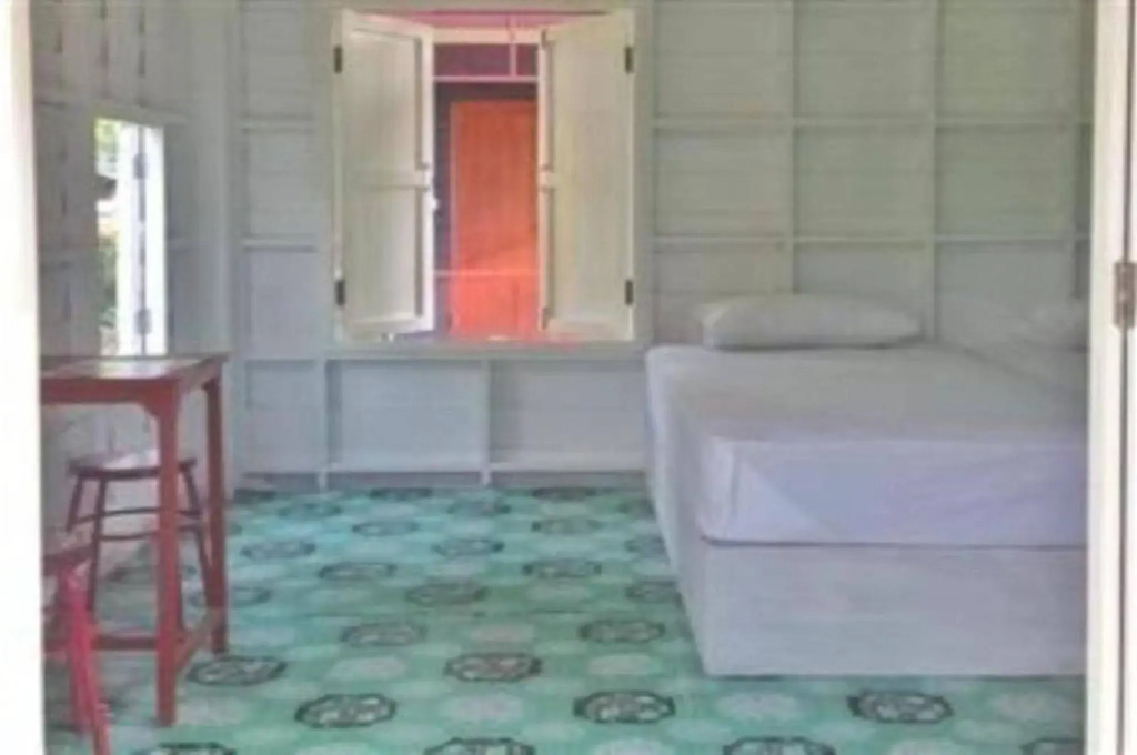 KLKL Hostel