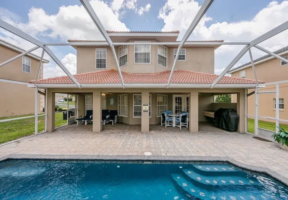 Winterfell Home Heated Pool Close to Attraction