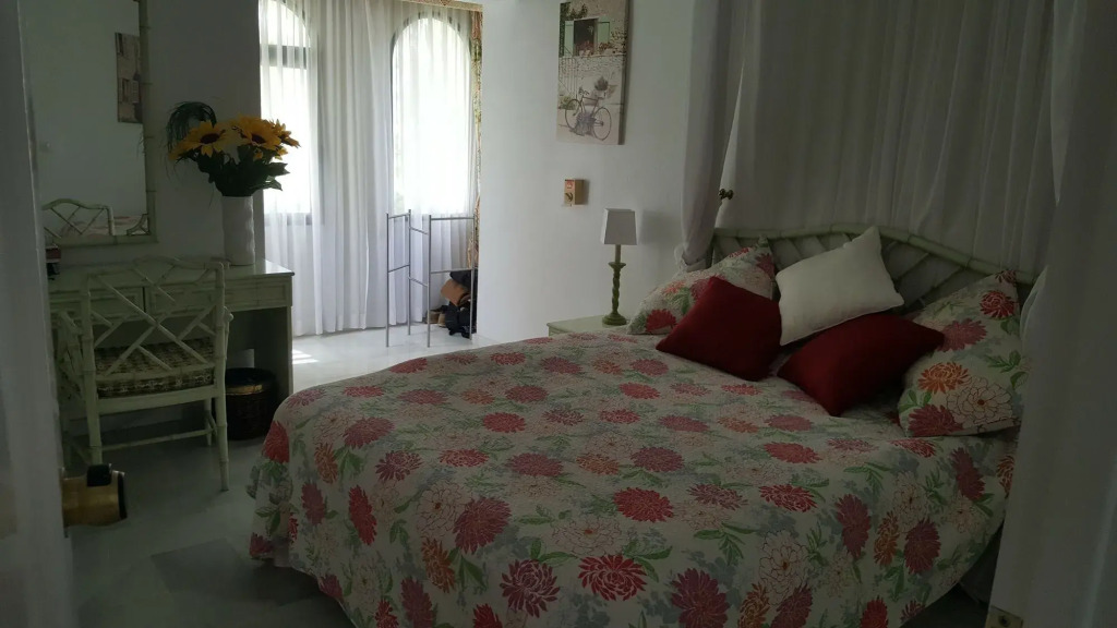 Villa El Nido with Mountain & Sea Views