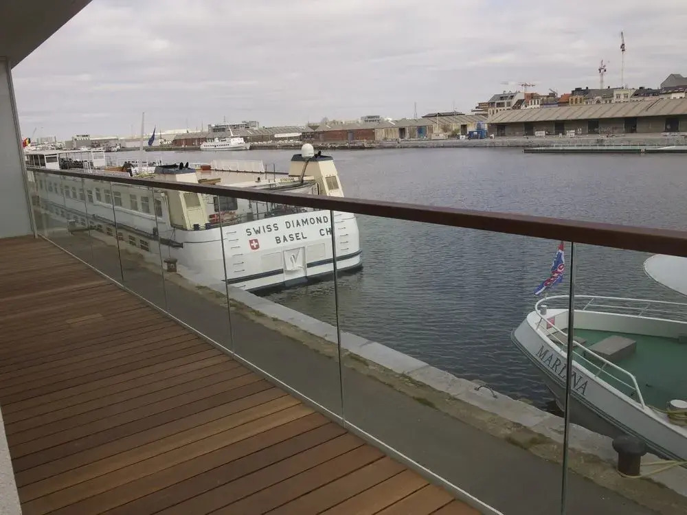 Red Star Apartments