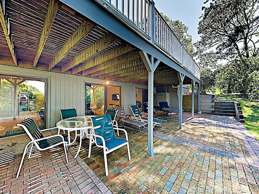 New Listing! Chic Chatham Gem Near Beach & Ferry 3 Bedroom Home
