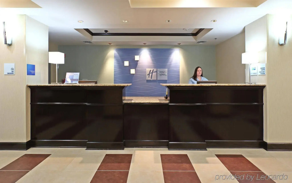 Holiday Inn Express & Suites Maumelle by IHG