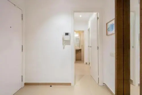Inside Barcelona Apartments Salva