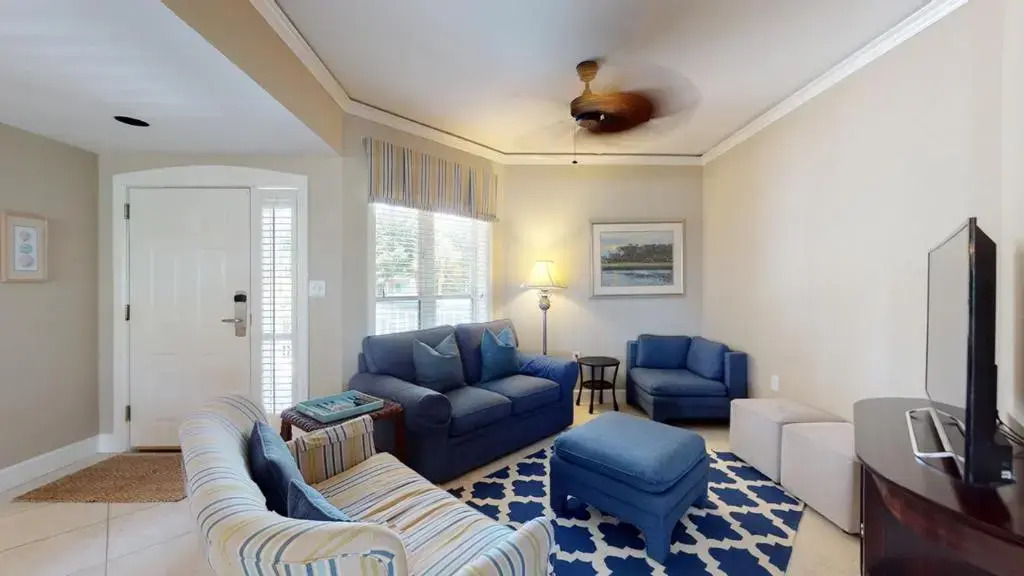 3208 Windsor Court South