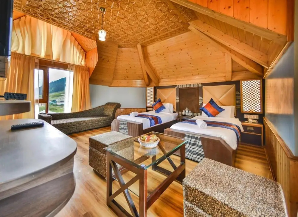 Hotel Village Walk