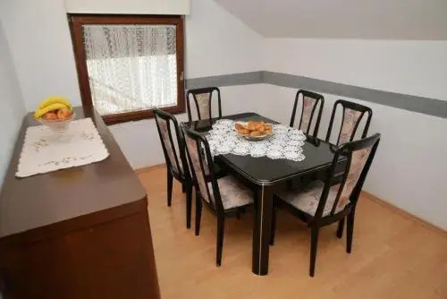 Apartments Crljić