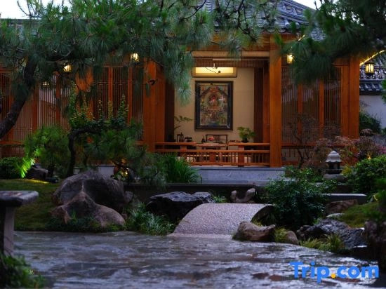 Lijiang Lanrun Homestay (Mufu Area, South Gate of Lijiang Old Town)
