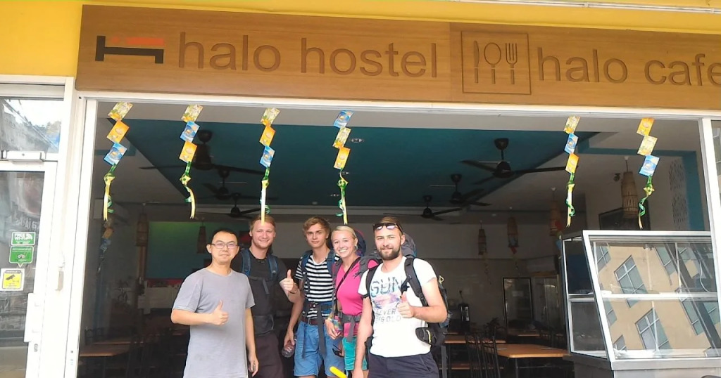 Halo Hostel