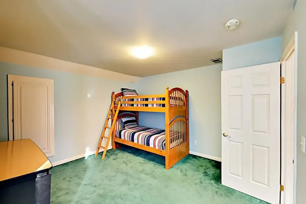 13784 Truckee - 4 Bedroom Home
