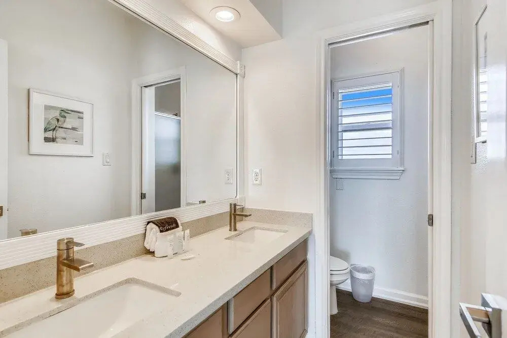 Kahala Beachfront by Ryson Vacation Rentals