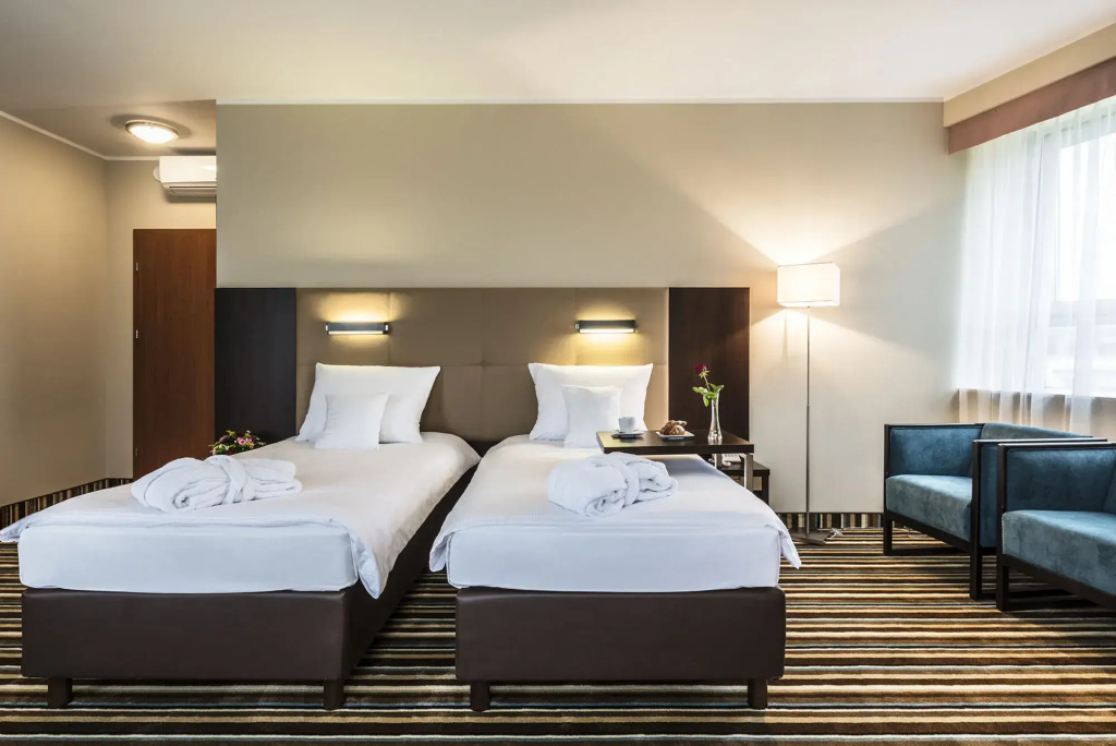Hotel Victor Pruszków DeSilva