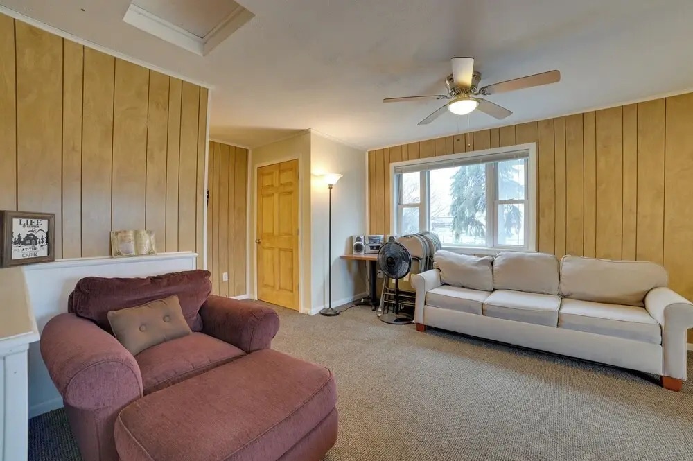 Cozy Houghton Lake Heights Cottage w/ Private Yard