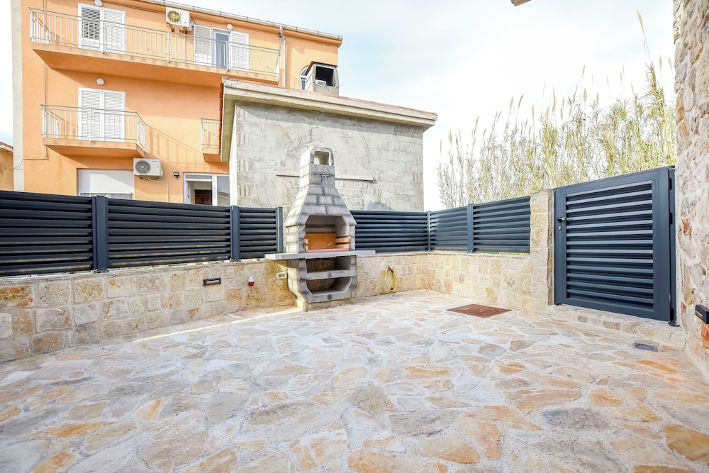 House Sea Stone