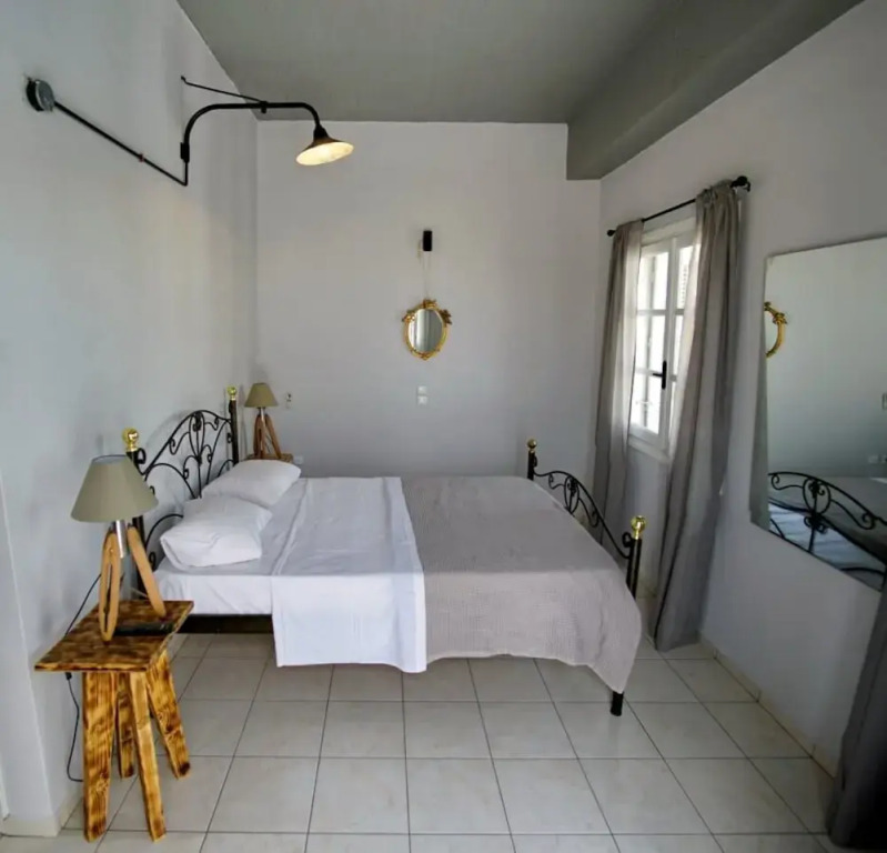 Axilleion Guest House