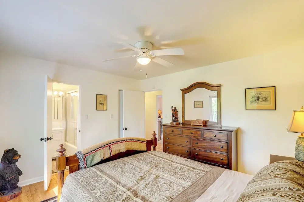 Inviting Waynesville Home Near Main St Shops