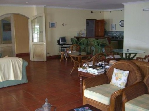 Las Flores Hotel