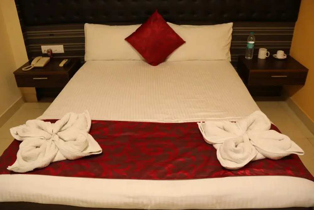 Hotel Bashyam Park