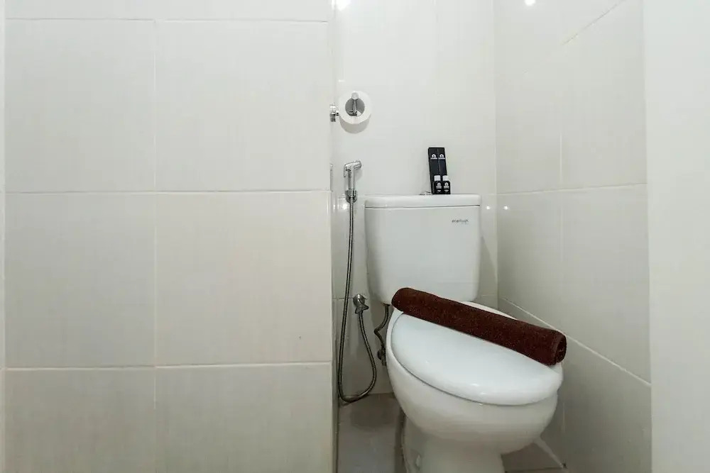 Modern Look And Comfortable Studio Barsa City Apartment