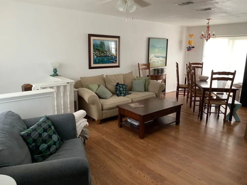 Hola Beaches - 4 Br Home