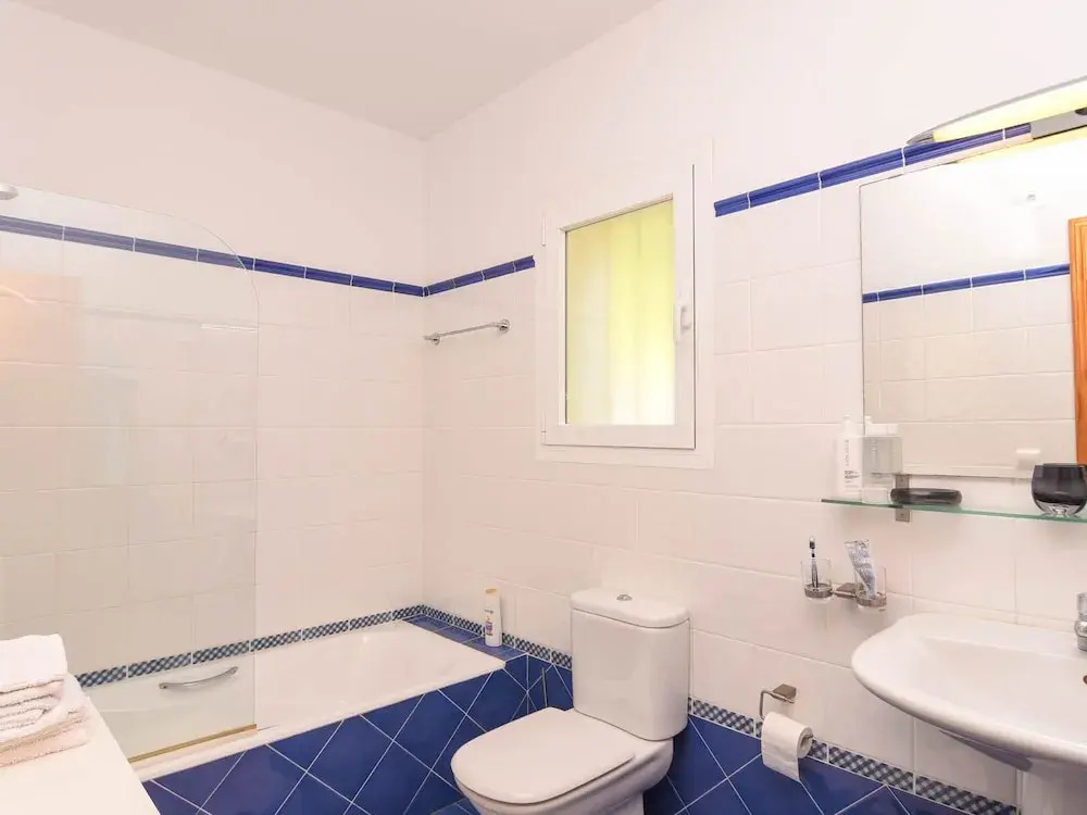 10pp Villa Wonderful Flat Garden With a Large Swimming Pool and Plenty of Space
