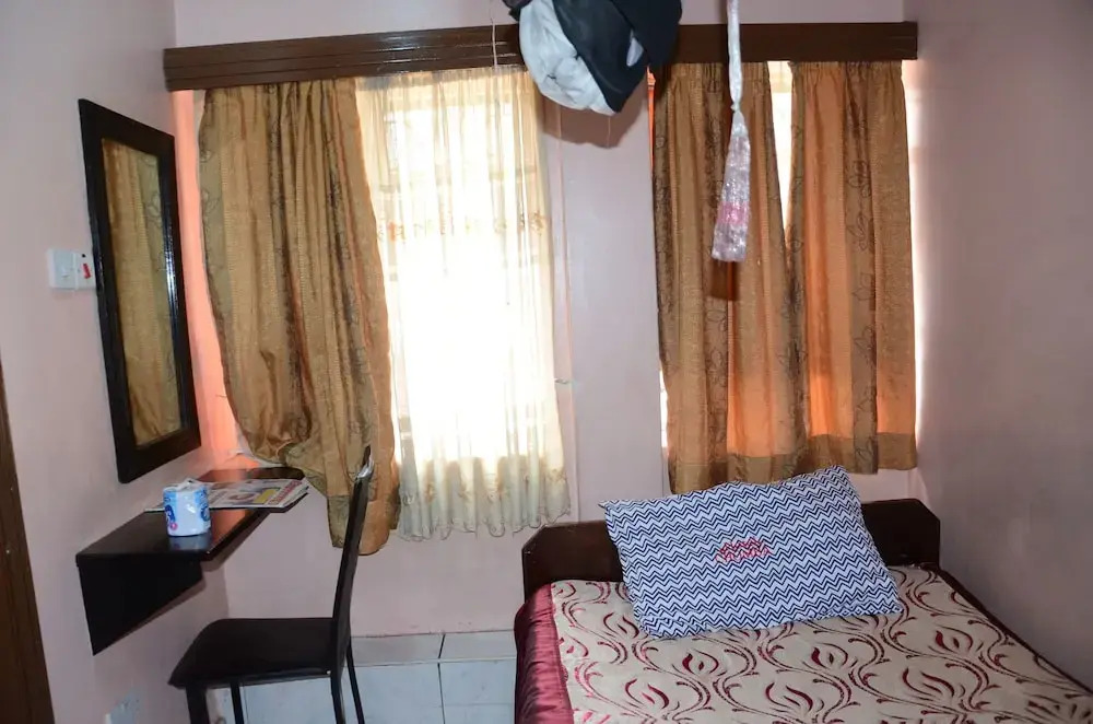 Chomba Hotel