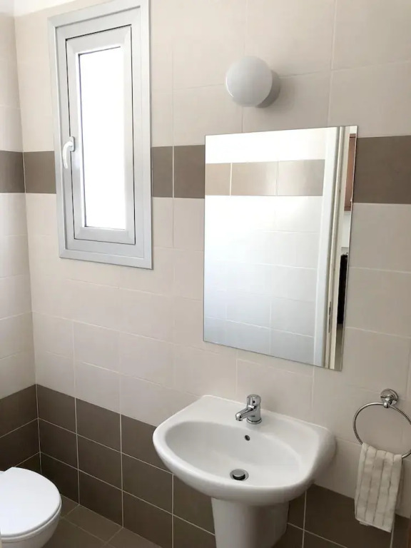 House With 2 Bedrooms in Peyia, With Wonderful sea View, Enclosed Gard