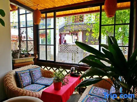 Shanghai Jiaoli Xiaoyan Inn (Zhujiajiao Scenic Area Ancient Town)