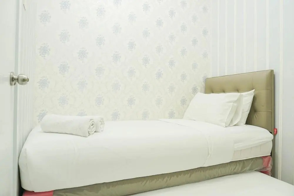 Comfort 2BR Green Pramuka City Apartment near Shopping Center
