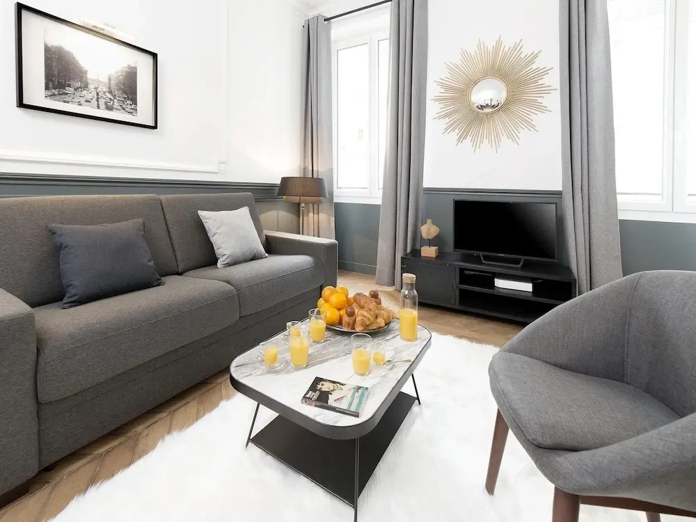 LUX 4BDR Opera Lafayette 3 by Livinparis