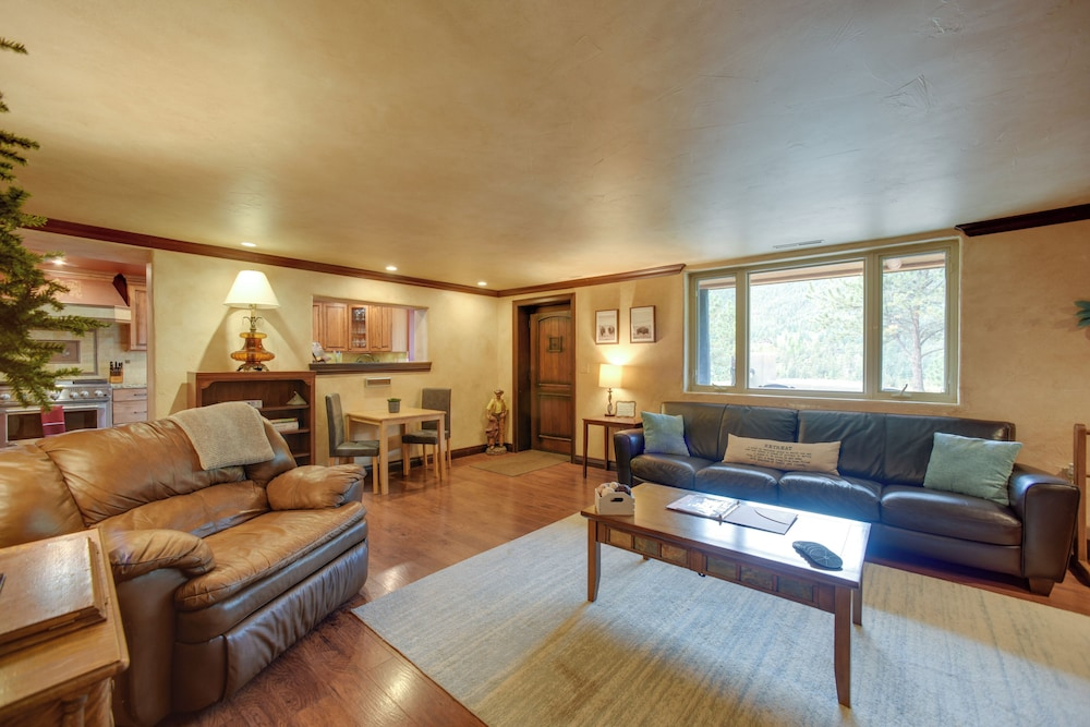 Homey Mtn View Escape: 11 Mi to Garden of the Gods