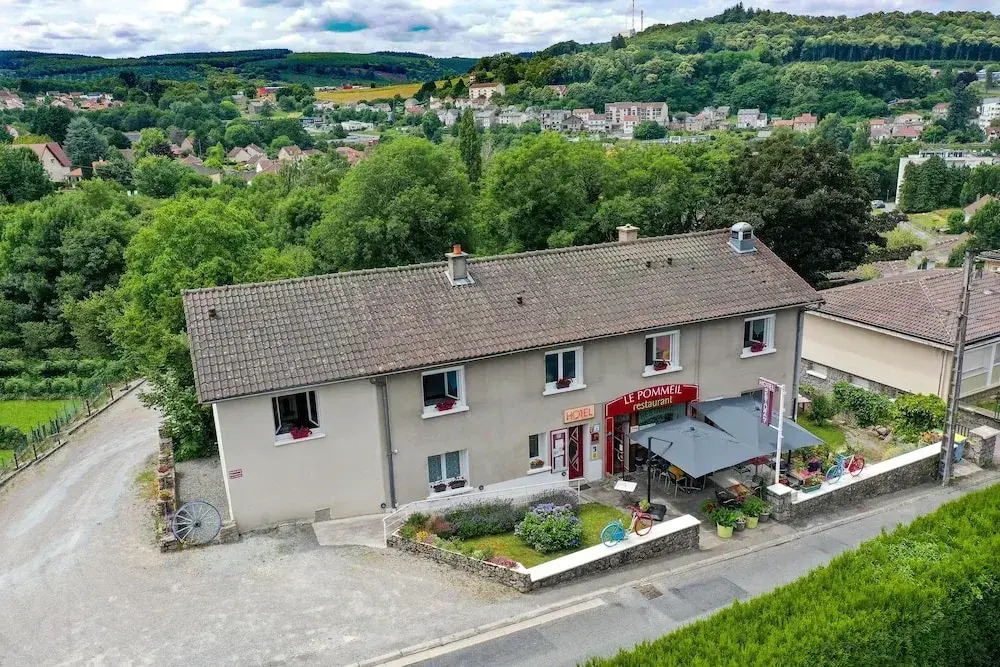 Hôtel Le Pommeil