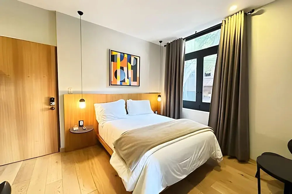 Modern Suite 4 - Heart of Roma Norte