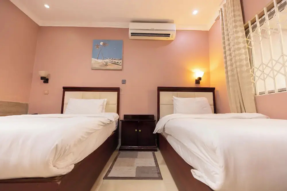 Volta Serene Hotel
