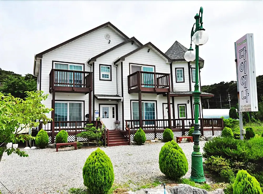 Taean Diana Pension