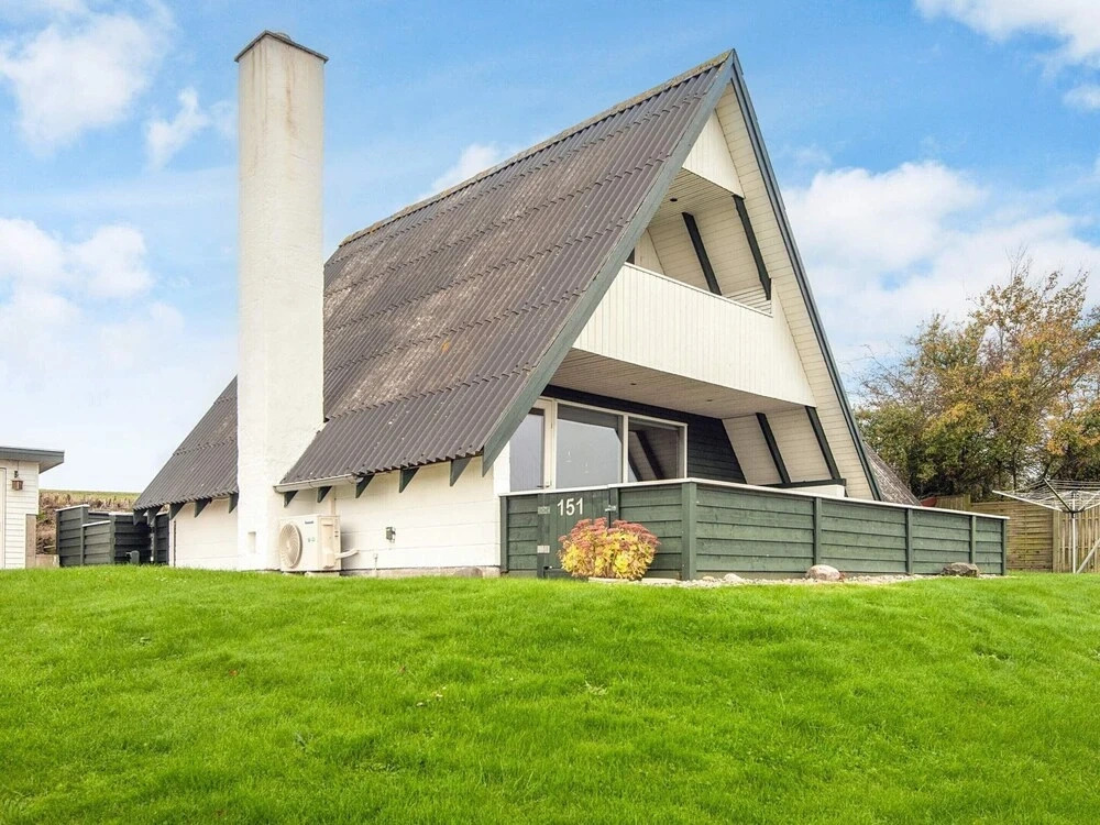 6 Person Holiday Home in Aabenraa-by Traum