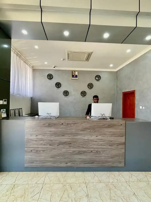 Gloria Inn Hotel