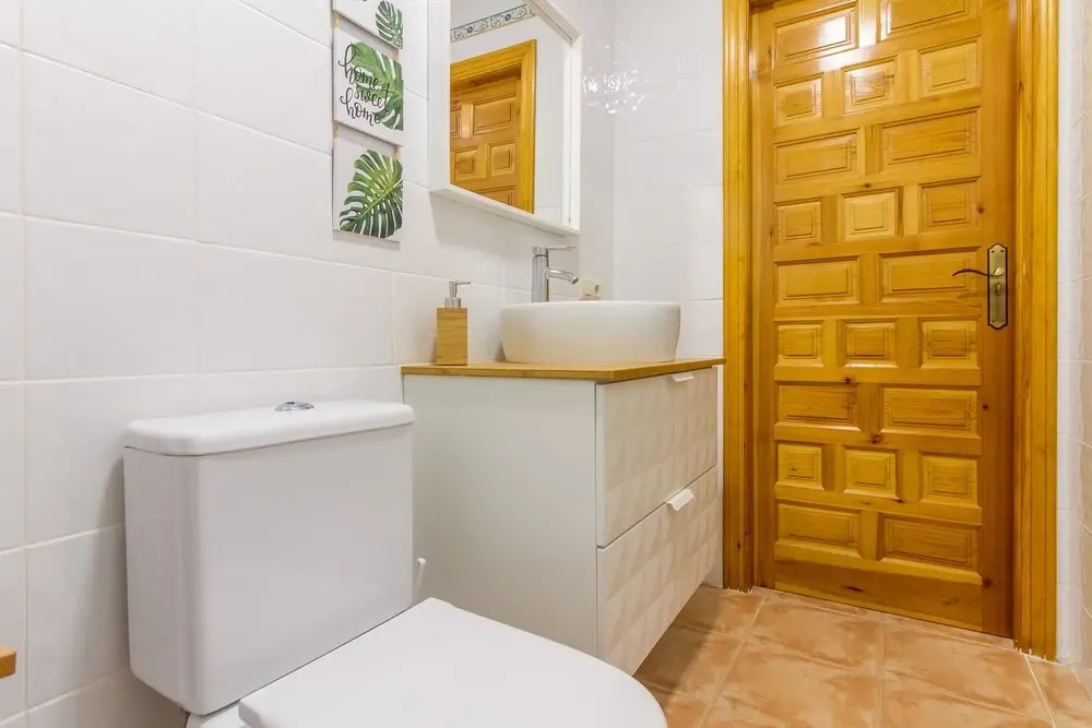New Apartment With Charm by Robertapatments