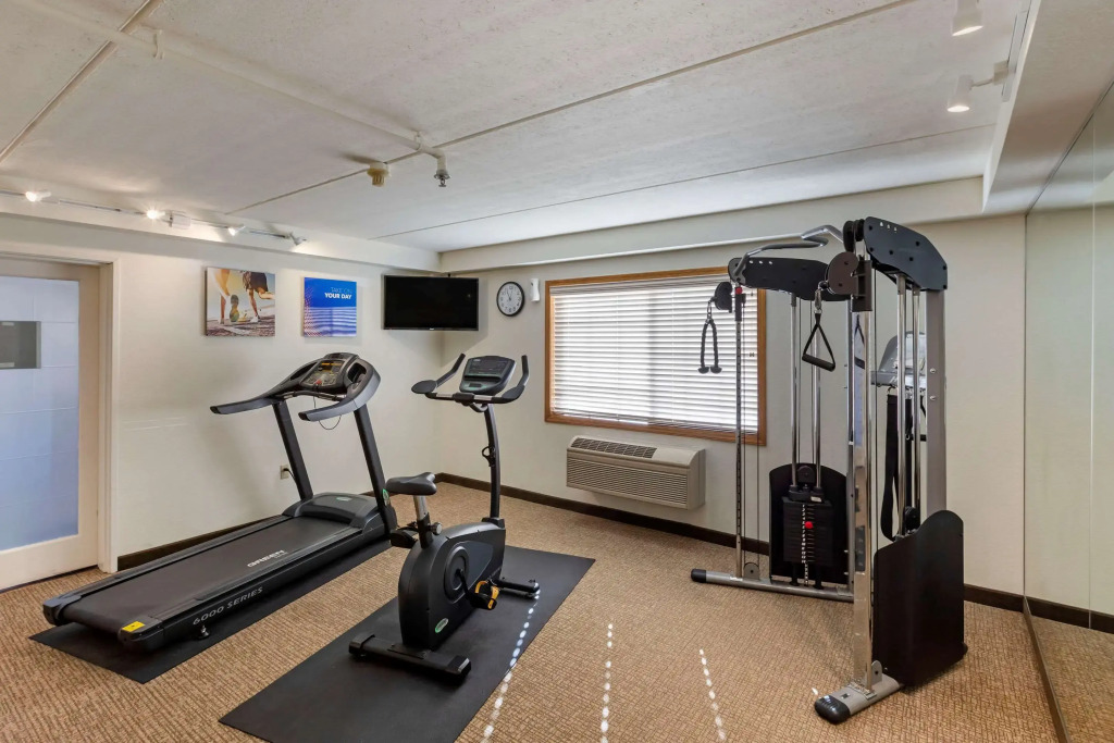 Comfort Inn & Suites Jackson - West Bend
