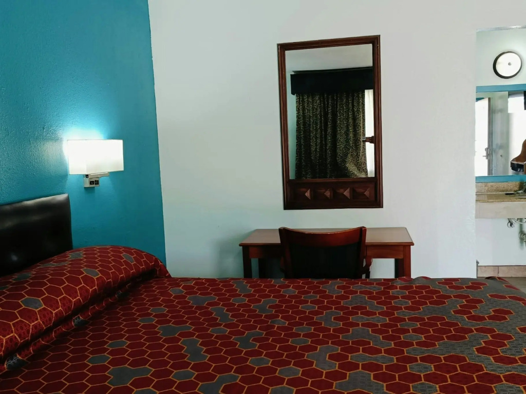 Budget Inn
