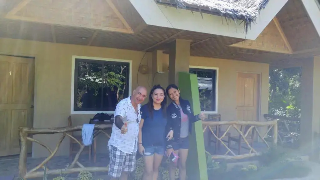 MIKIs Guest House