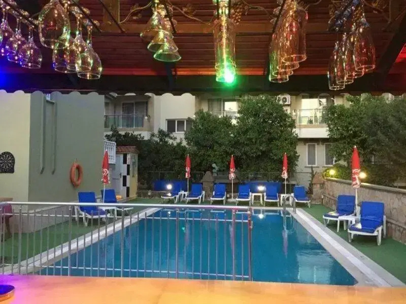 Club Ege Apart Hotel