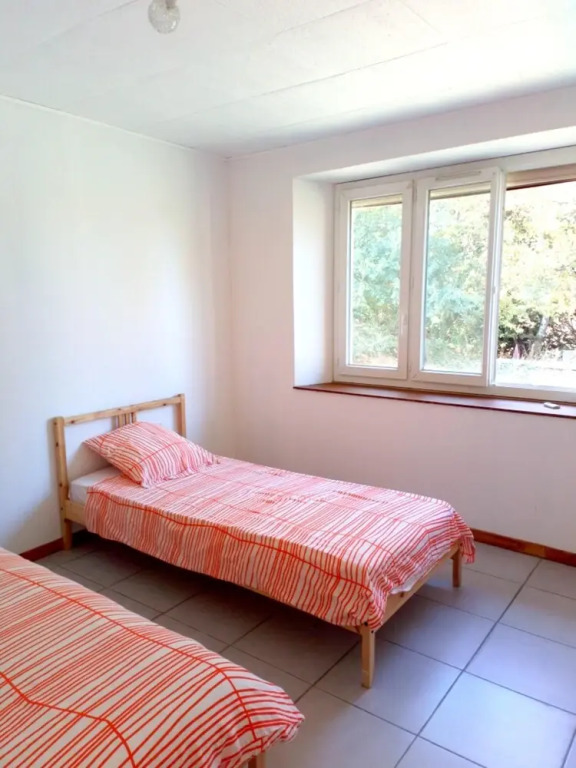 House With 2 Bedrooms in Chevannes, With Enclosed Garden and Wifi