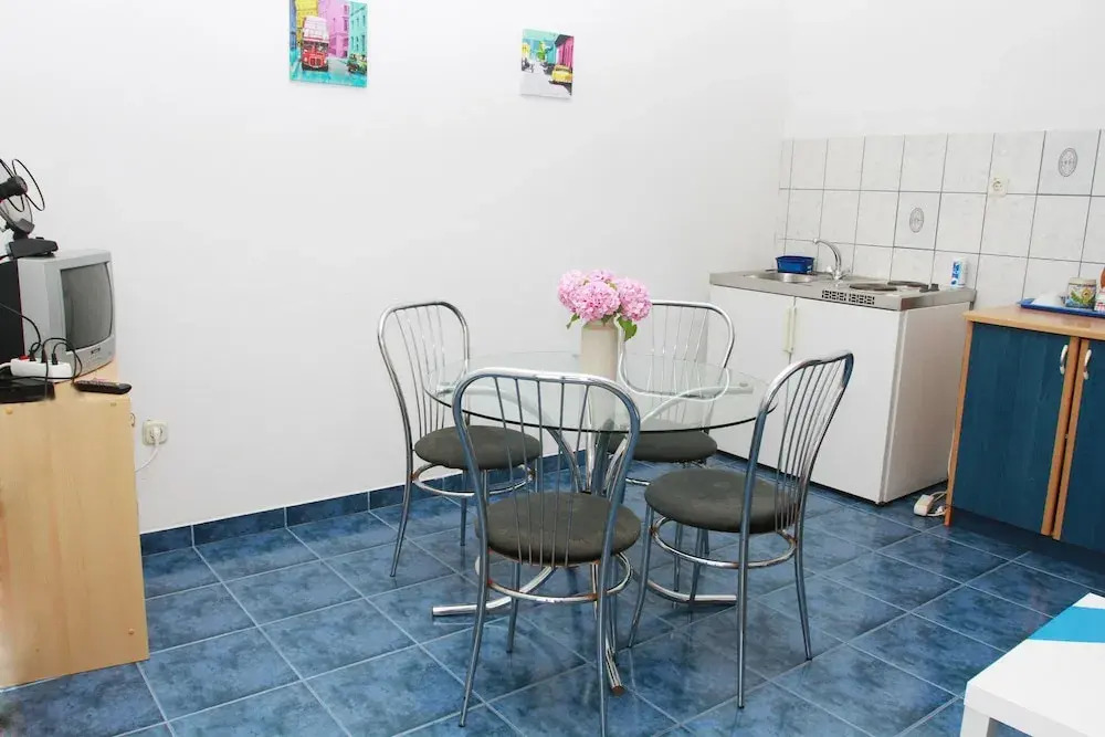 Olive Tree Apartments