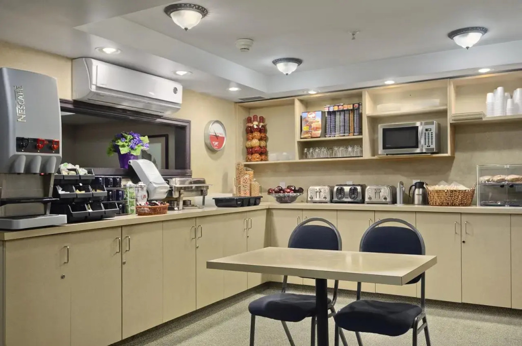 Ramada Limited Vancouver Downtown