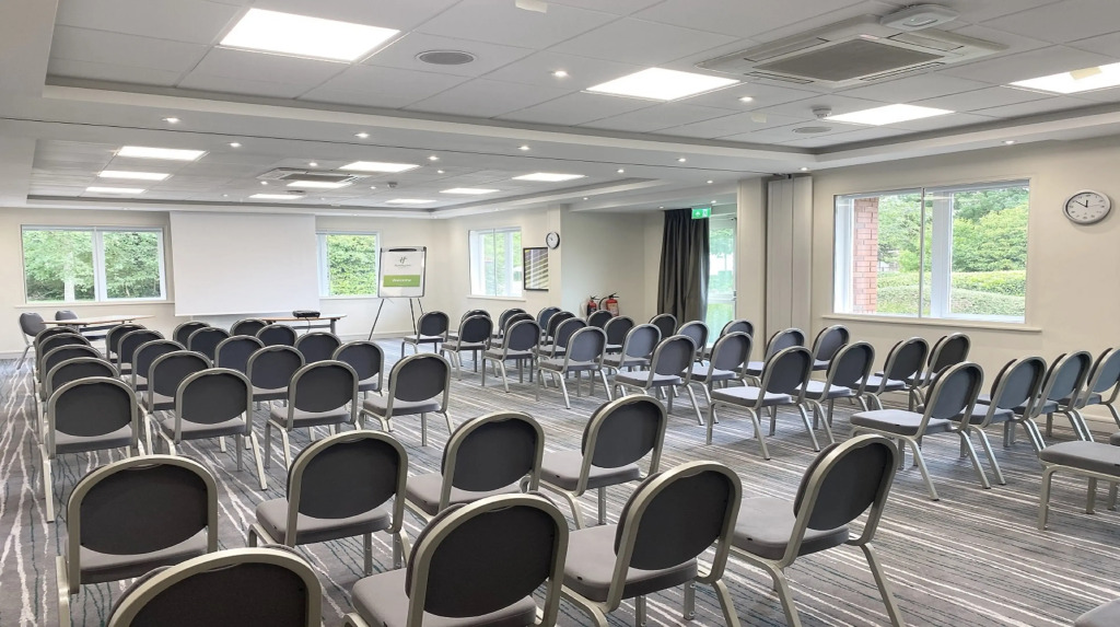 Holiday Inn Aylesbury by IHG