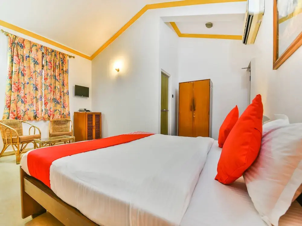 OYO 17110 Joy Guest House