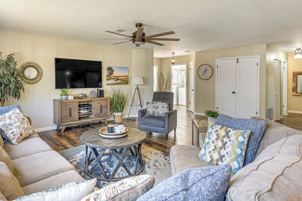 Coastal Pine Lakes Golf Club Getaway: Pets Welcome