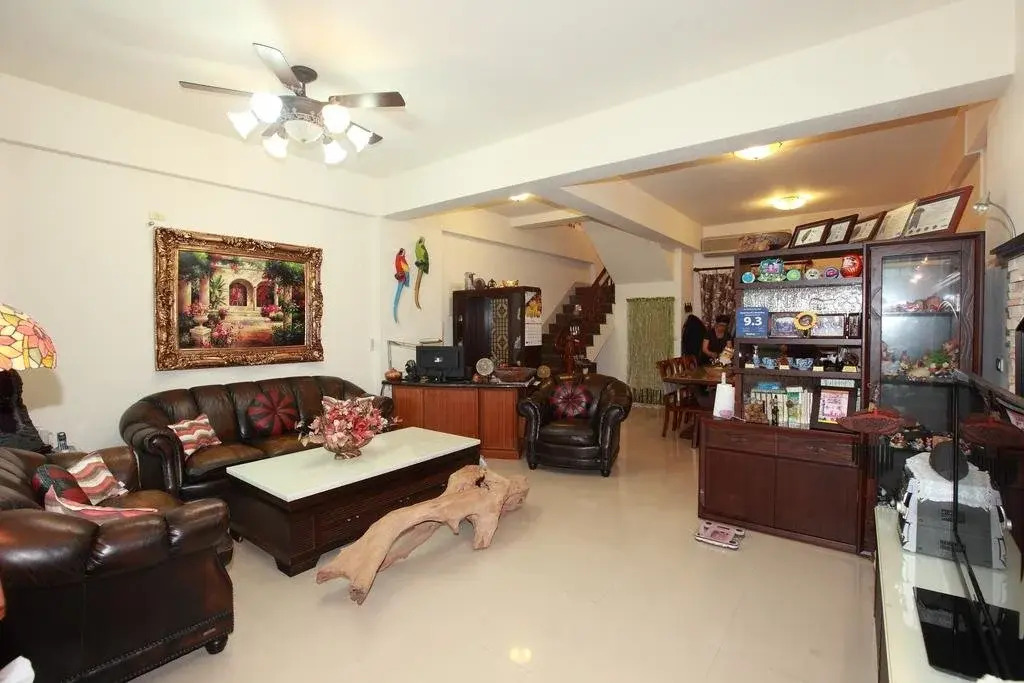 Field Country Homestay